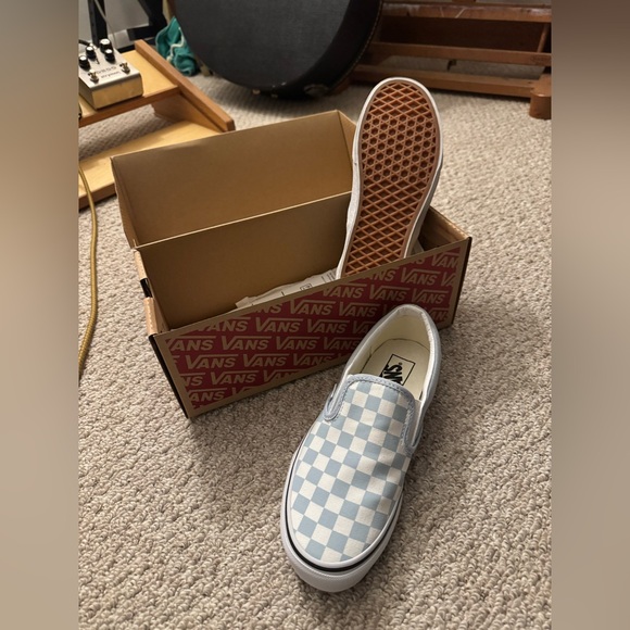 NWT Vans Classic Slip On Checkerboard Baby Blue VN0A38F7QCK size 7 - Picture 3 of 5